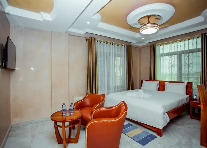 Silver Paradise Hotel